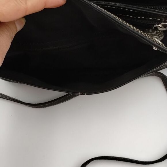 𝅺FOSSIL Small Leather Crossbody Black Turn Lock Closure - Picture 4 of 12